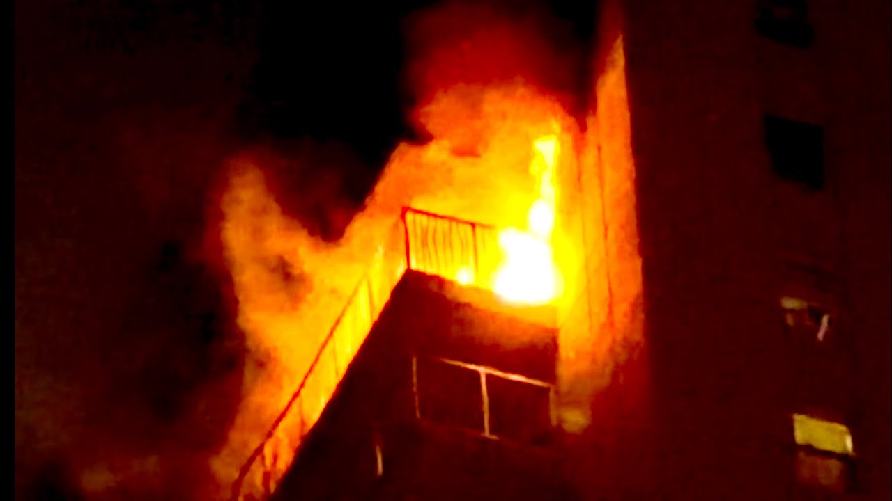 FDNY Bronx 2nd Alarm 10-77 Box 2578 Fire 24th Floor out the Windows on the Balcony