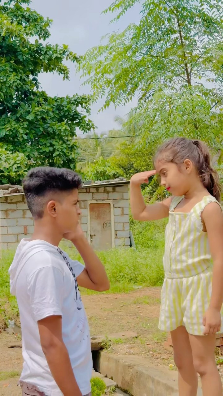 Tag ur dwarf girl ?? @nishita1962 #funny #beersong #trending #couple #love #love  #shorts