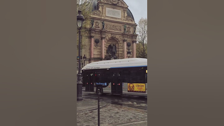 Βροχερό Παρίσι (απόσπασμα από τις #stigmes) #paris #trending #rain #rainyday #rainyparis