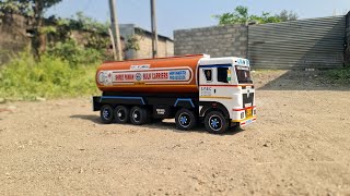 Truck Miniature Mahindra Blazo X 37 14 Wheeler Truck Miniature Model Highlight