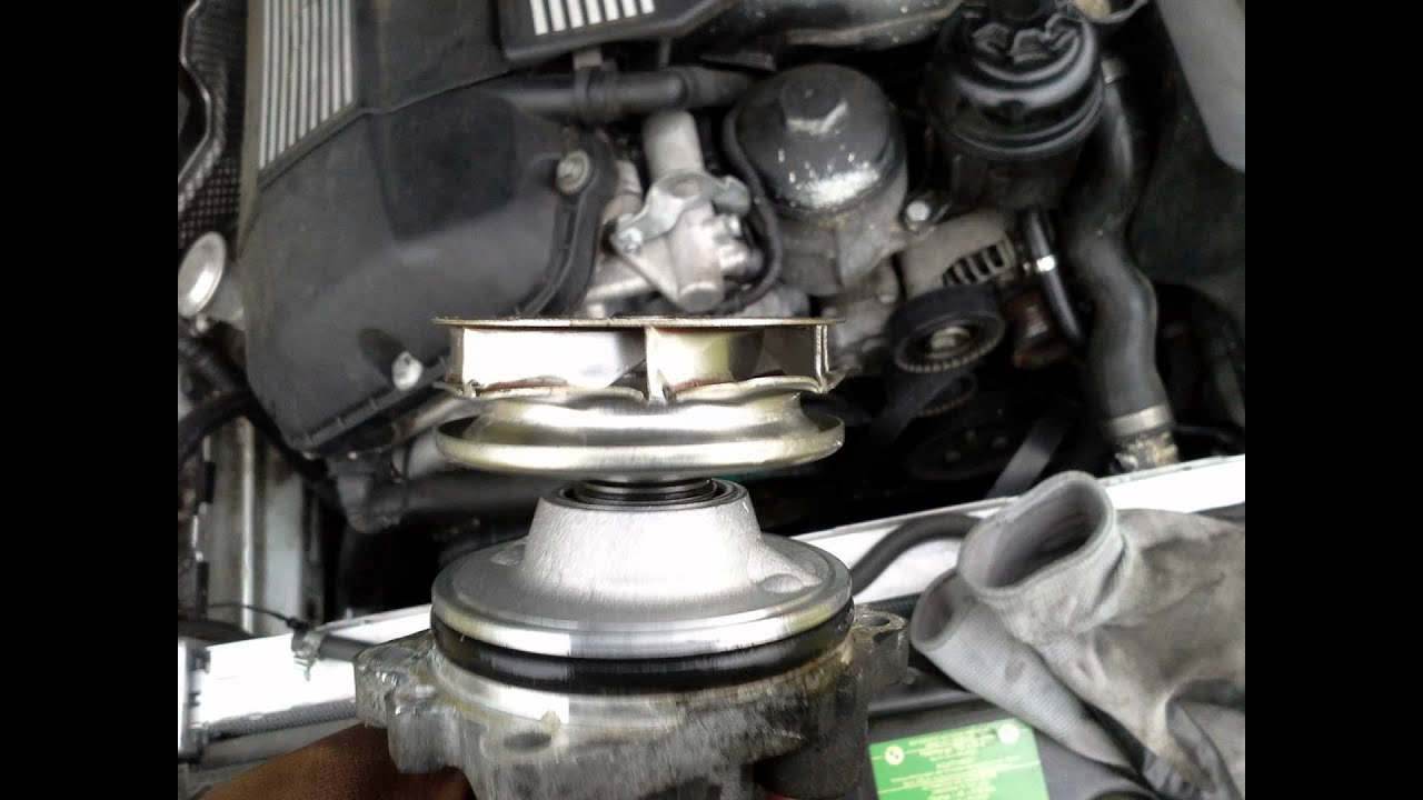 E39 Water Pump and Radiator Coolant Hose - YouTube