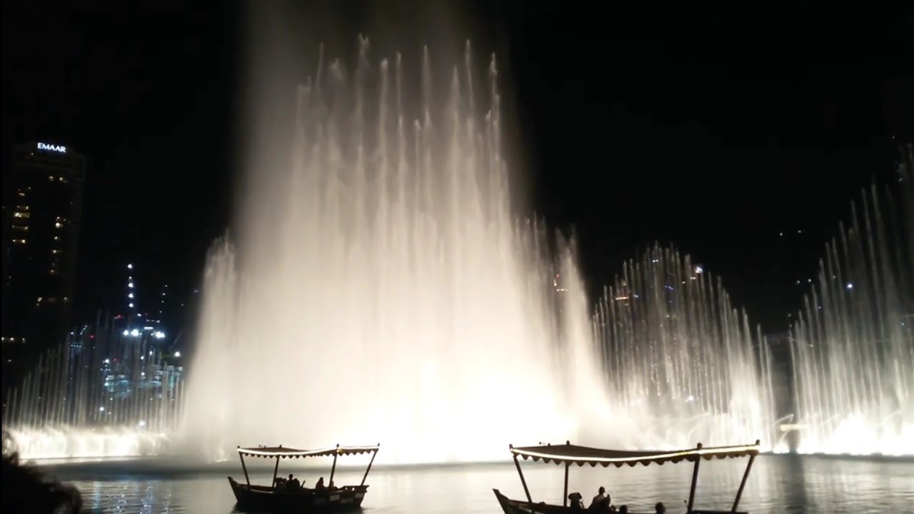 The Dubai Fountain - Amvaaj 15-9-2017 (Extreme Shooters & Misbehaving Extreme Shooter) 