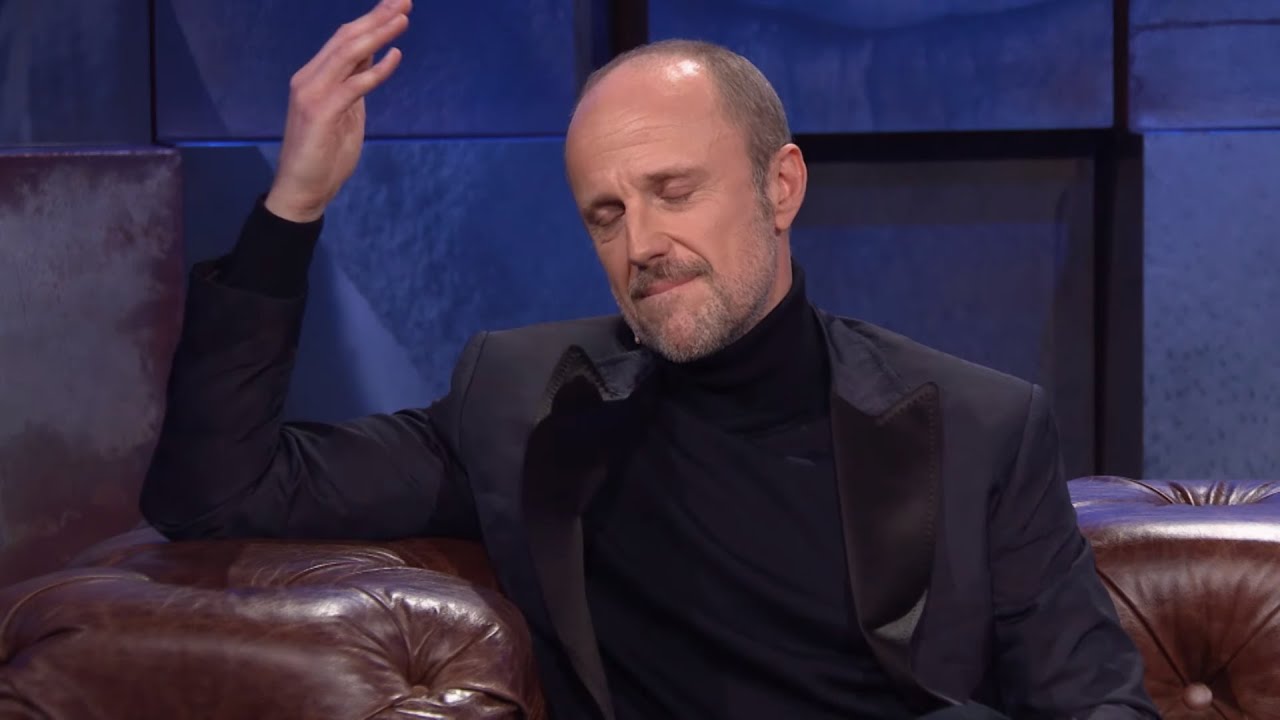 Simlat o byciu księdzem: "każda rola mierzy się swoją miarą" [Kuba Wojewódzki]