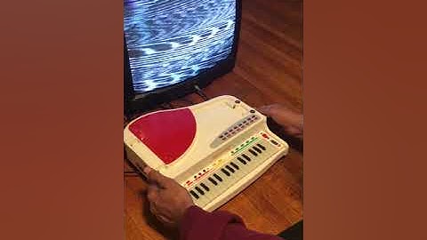 Experiments w/ Circuit Bent Keyboard, TV & picking up Radio Signals