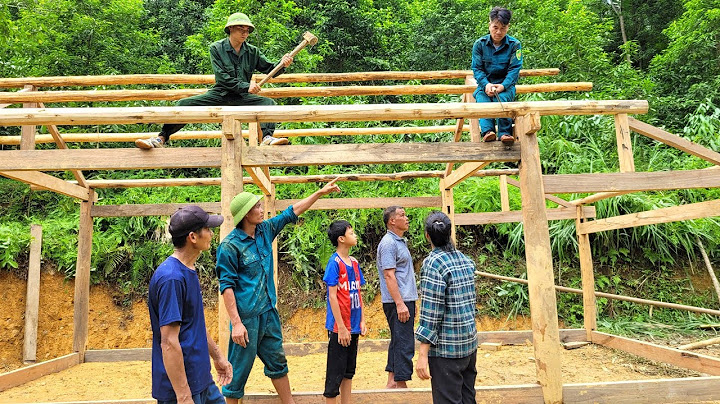 Poor boy received a new house thanks to the enthusiastic help of the police officers