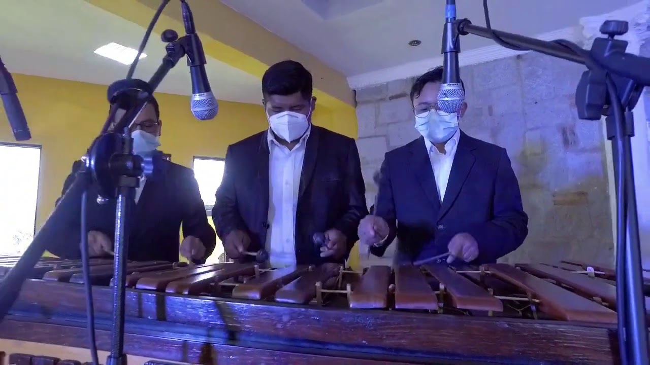 Marimba Reina Quetzalteca "Quetzaltecas" YouTube