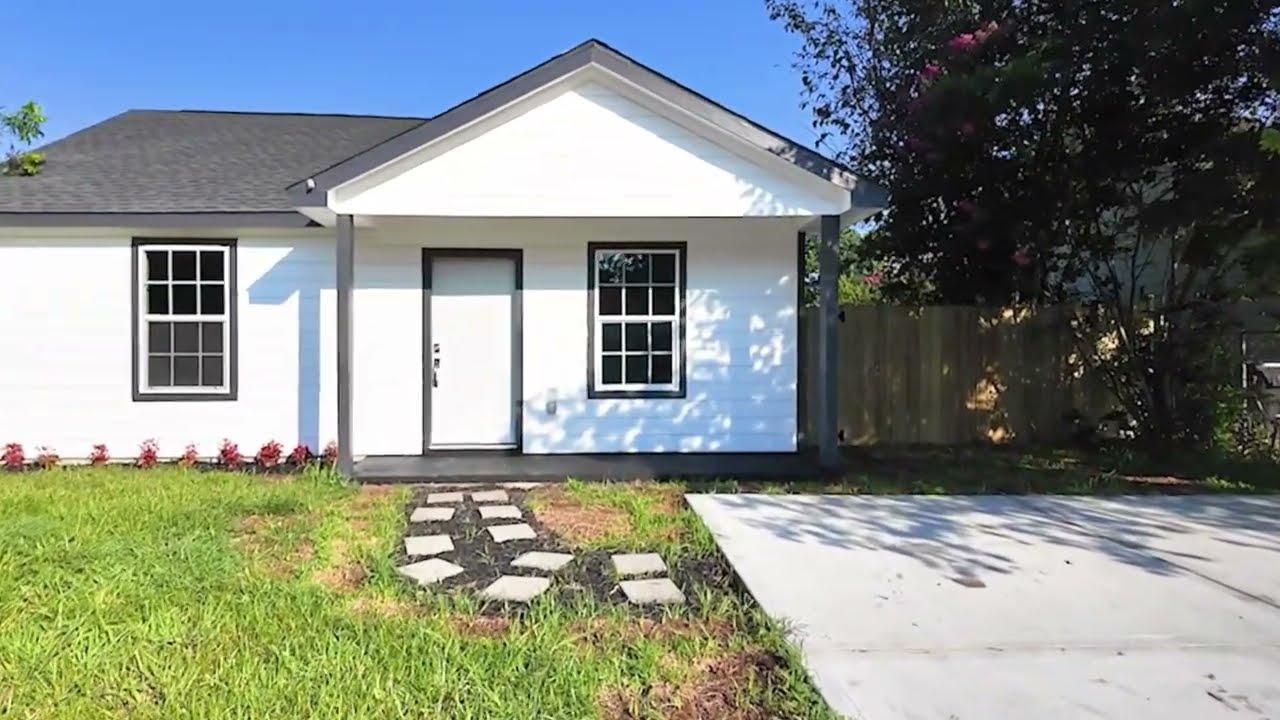 6910 Kassarine PassHouston, TX 77033