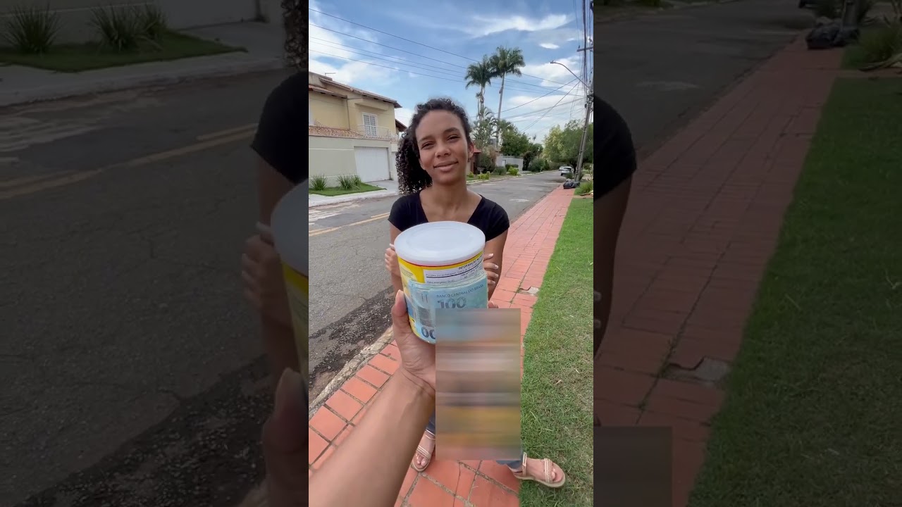 Milionário ajuda uma incrível mulher de rua que foi deixada pelo namorado por...