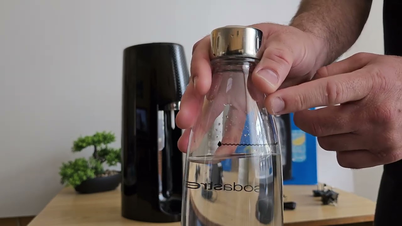 Sodastream Spirit one Touch - electric sparkling water maker - YouTube