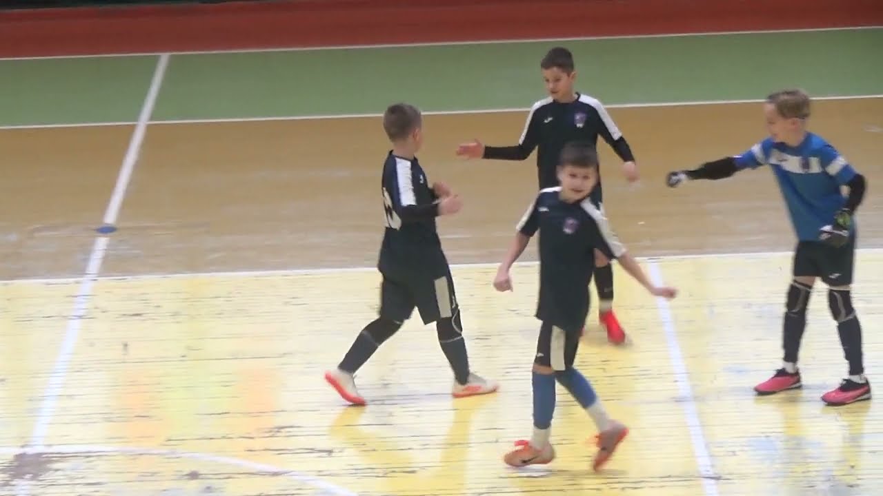 Матч повністю | ДЮСШ Дарниця 13' 4 : 1 ДЮСШ-21-2 (241)