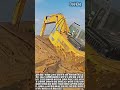 늪에 빠진 굴착기가 강철 팔을 이용해 깊은 진흙을 탈출하는 방법 #worker #process #excavator #mudrescue #heavyequipment