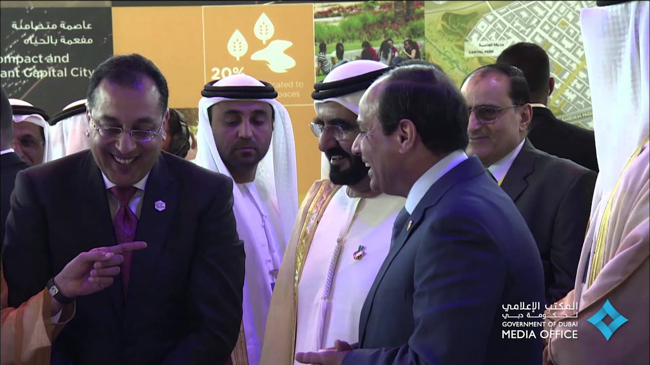 محمد بن راشد والسيسي يطلعان على مجسم مشروع بناء العاصمة الادارية الجديدة لمصر