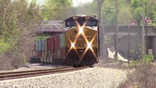 A very very long CSXT Q137 rounds the bend just east of WAS West Economy on the CSX PITT SUB