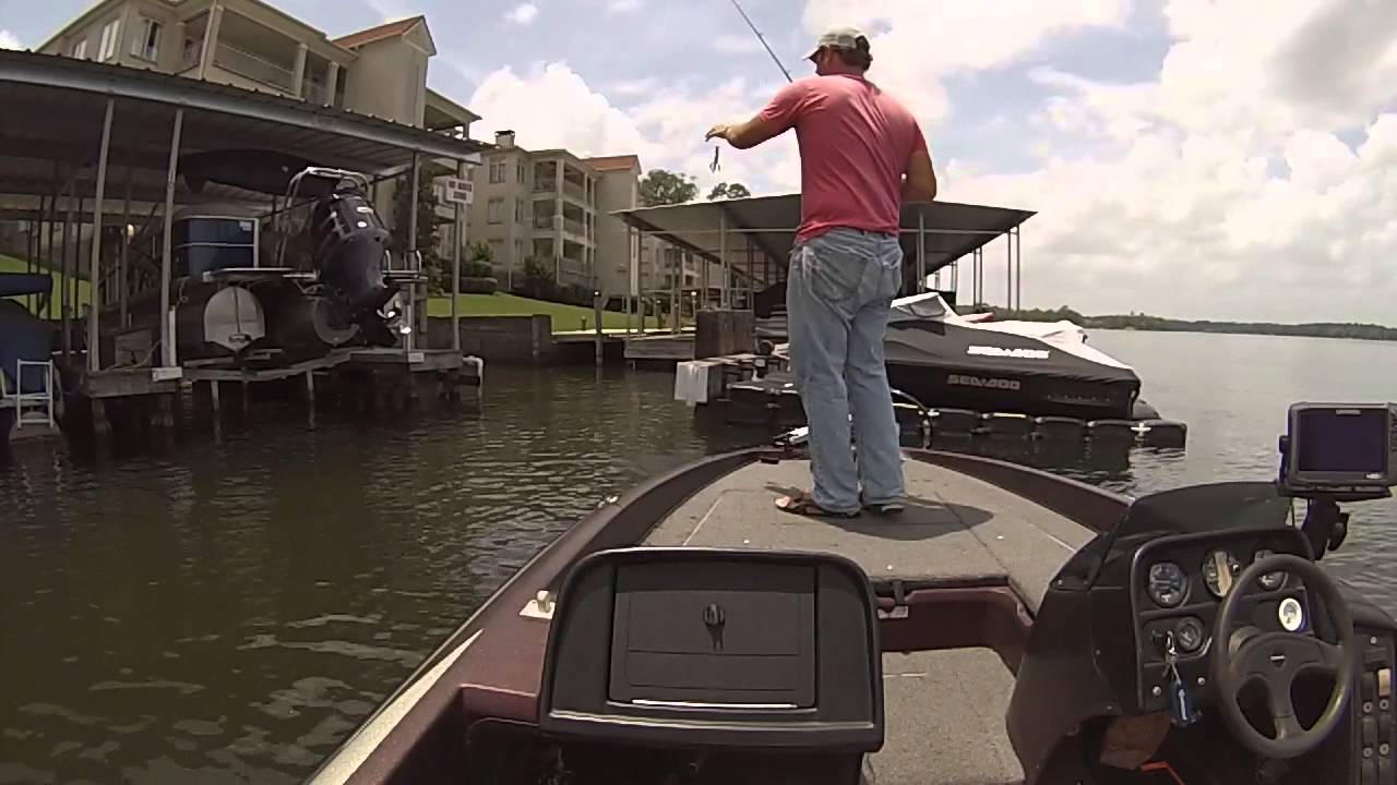 Lake Hamilton Bass Fishing How to use a bass jig YouTube