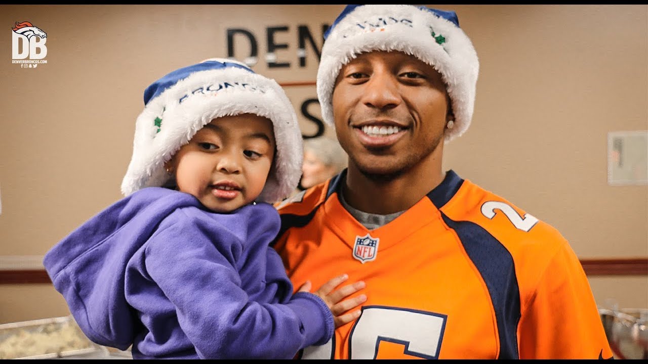 BTV: Chris Harris Jr., Broncos teammates spread holiday cheer