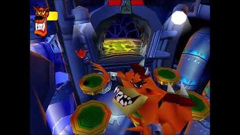 CRASH BANDICOOT 2 glitches & fails: Crash is dancing above a hole