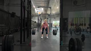 Deadlifts @205lbs #deadlift #workout #fitness #short #shorts #lift #train #crossfit #strong #play #1