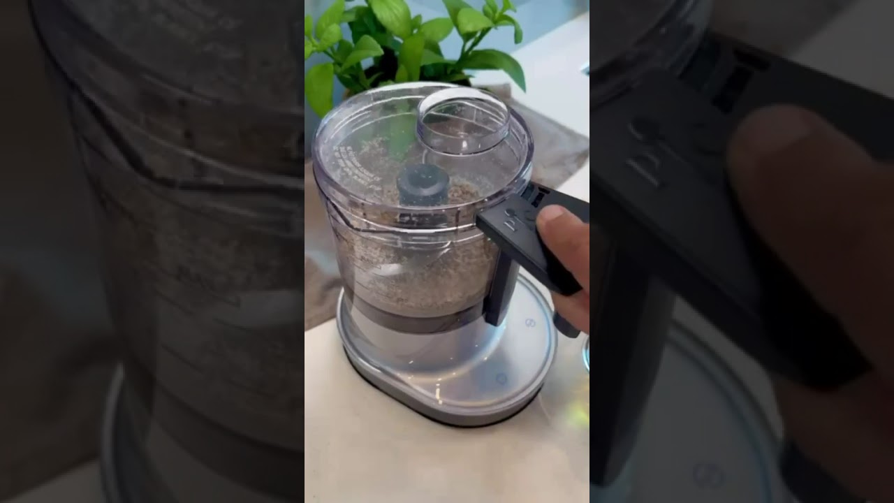 Salatdressing in Sekundenschnelle gemixt im Multizerkleinerer Up & Down von Pampered Chef