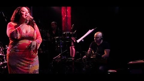 Papik  Ft. Wendy D. Lewis - Sunny