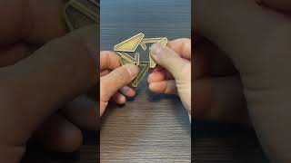 Very Magical Triangle Lock, Made Of All Copper, I Like It Very Much.非常神奇的三角鎖，全銅材質，我很喜歡