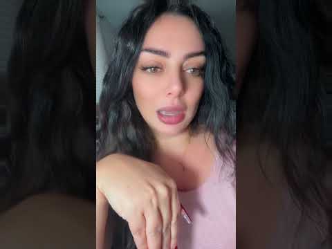 هل لاحظت يوم ا أن النساء رغم كل ما يمر رن به يضحكن أكثر يعرفن كيف يخلقن لحظة فرح حتى من قلب الحزن