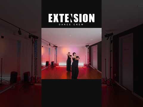 키키 KiiiKiii - 404 (New Era)