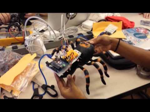Nodebots Day 2014 at HeatSync Labs