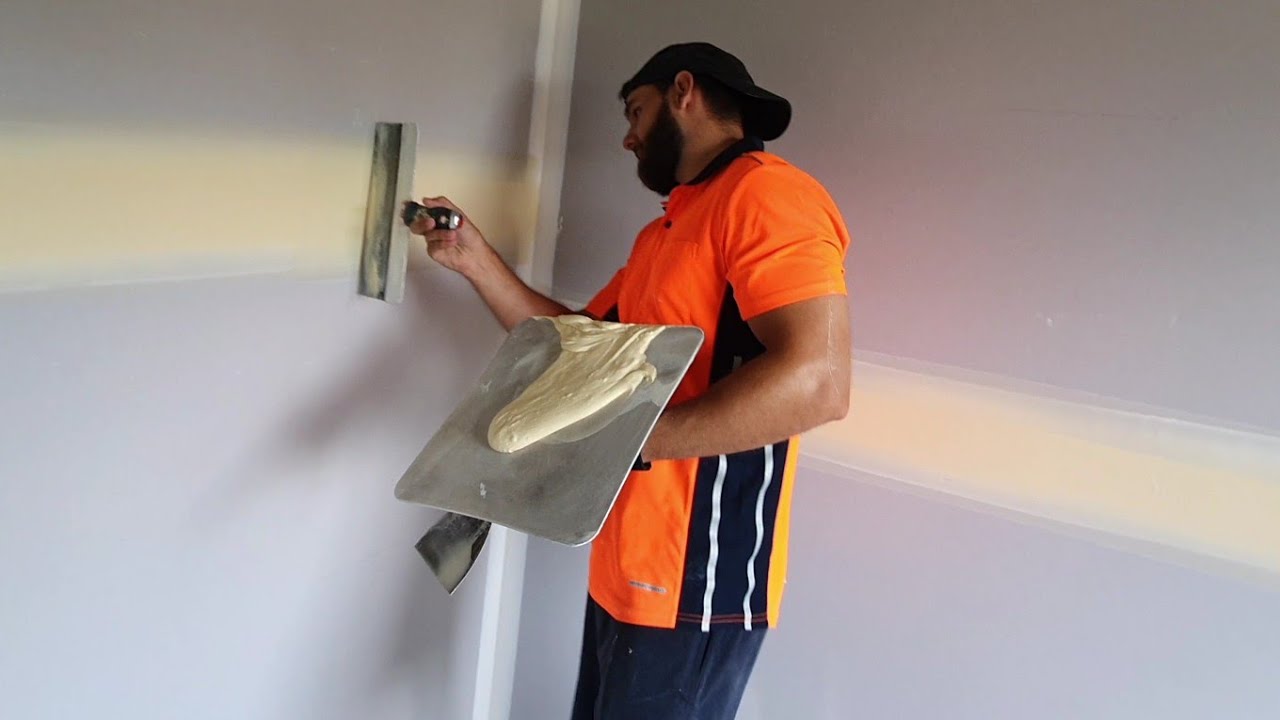 How to Apply Drywall Mud Fast Like a Pro (NEW HOME BUILD) YouTube