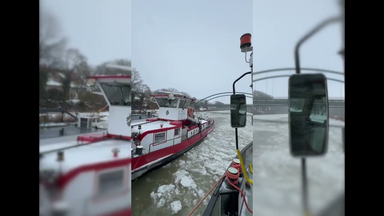 Eis-Einsatz auf dem Mittellandkanal  Frachtschiff im Eis fest #eis #eisbrecher #schiff #schifffahrt
