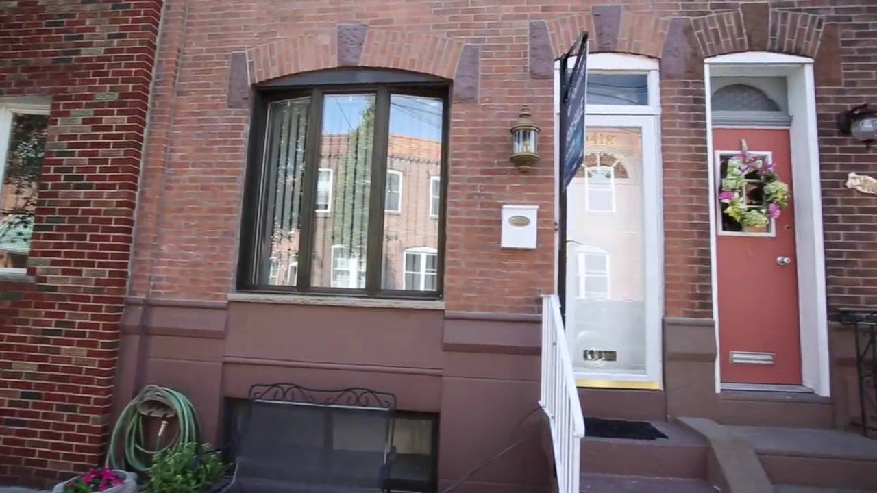 2418 S Garnet St, Philadelphia, PA 19145