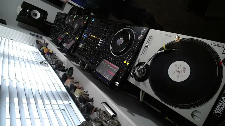 Pioneer DJM A9 Vs DJM V10 mix comparison