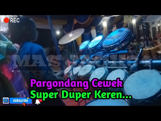 Pargondang Cewek Febri Purba super duper Keren 👍👍👍 | Meika Live Music | Labusel @masjack84 class=