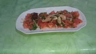 سلطة صحية بمقادير بسيطة بسمك الماكريل, Une salade saine au maquereau ,En sund sallad med makrill