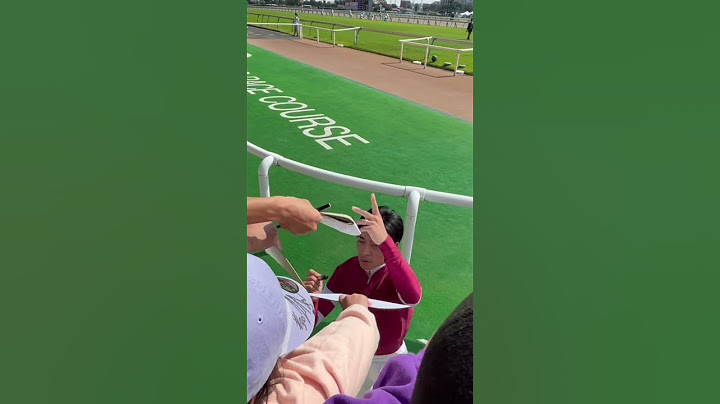 子供に優しい川田将雅騎手。#競馬 #川田将雅 #shorts #short #jra #騎手 #ジョッキー #ショート　#サイン #川田　#川田サイン