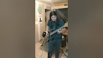 Número dos en tu lista - Bajo Cover