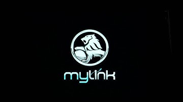 How do I use the Siri Eyes Free feature? | myHolden Connect