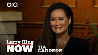 Суды төгу туралы секс видеосы Әдемі азиаттық әйел