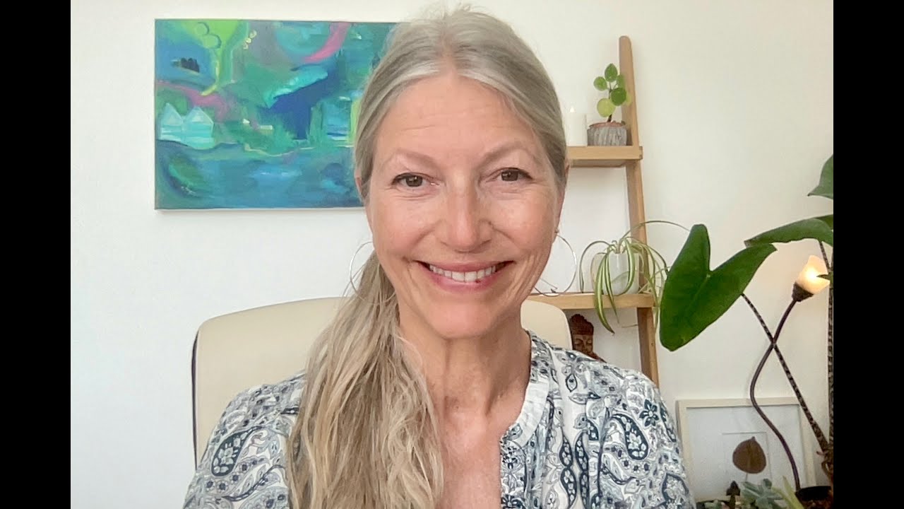Reclaim Your Mornings: Start the Day With calmness, not chaos. (Vlog post + Guided Audio)