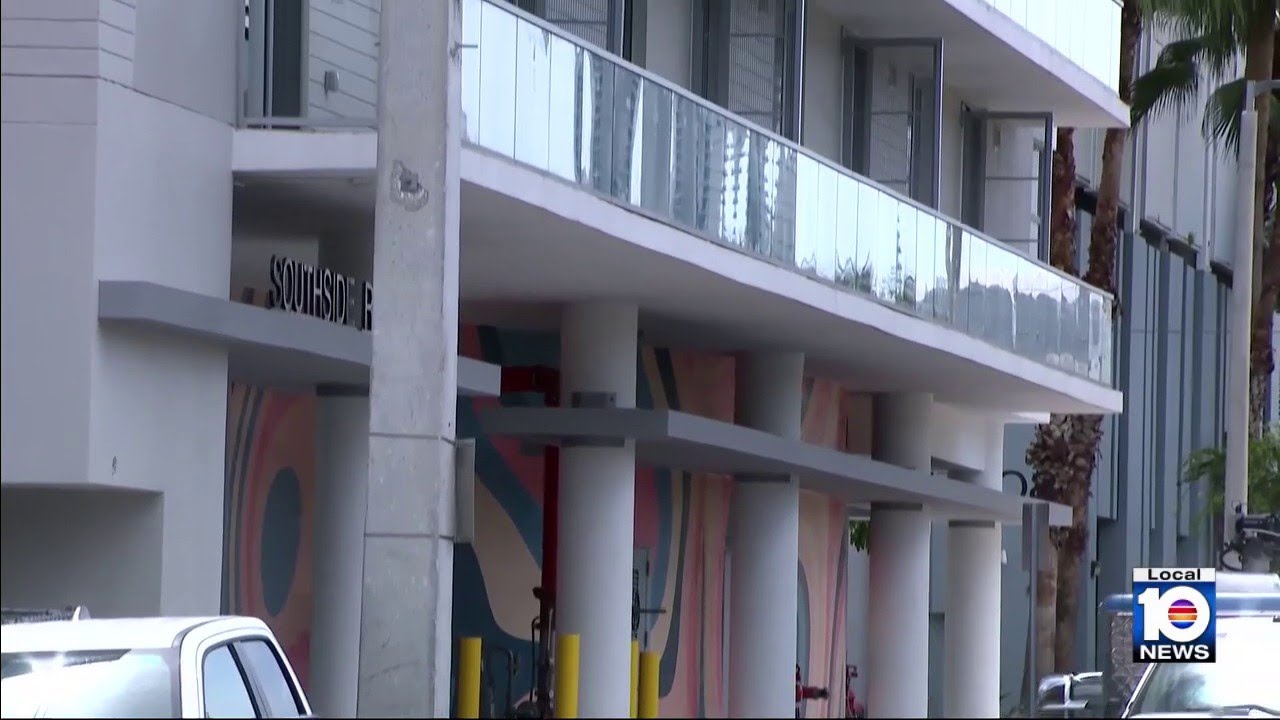 Новое здание школы в Майами включает квартиры для учителей