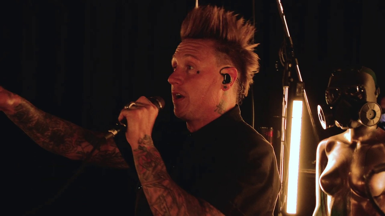 Papa Roach - Snakes (INFEST IN-Studio) Live 2020 - YouTube