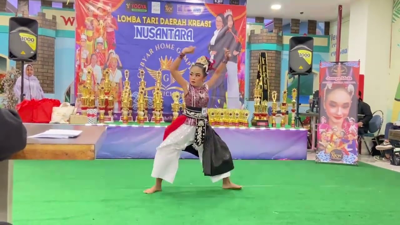 Pajajaran Anyar //Reffa WIKASA Jumum+juara1