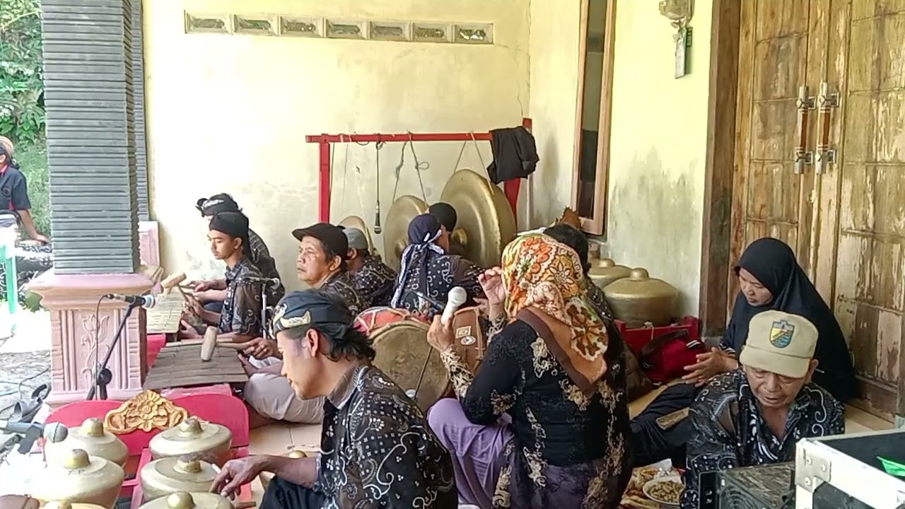 Gending pambuko ebeg Wahyu Turonggo Wijaya kusumo