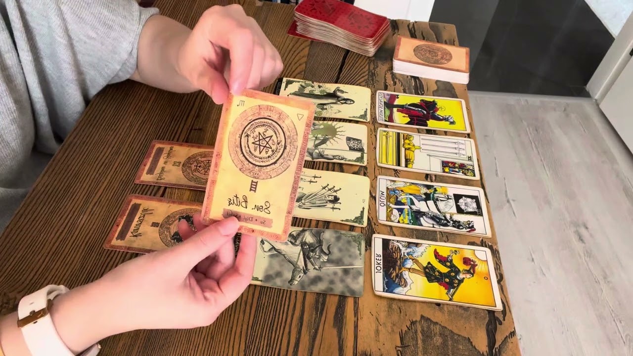 AKLINDAKİ KİŞİ AÇILIMI| ANLIK DUYGU VE DÜŞÜNCELER| ZAMANSIZ ZAMAN ✨ #tarot #aklimdakikisi