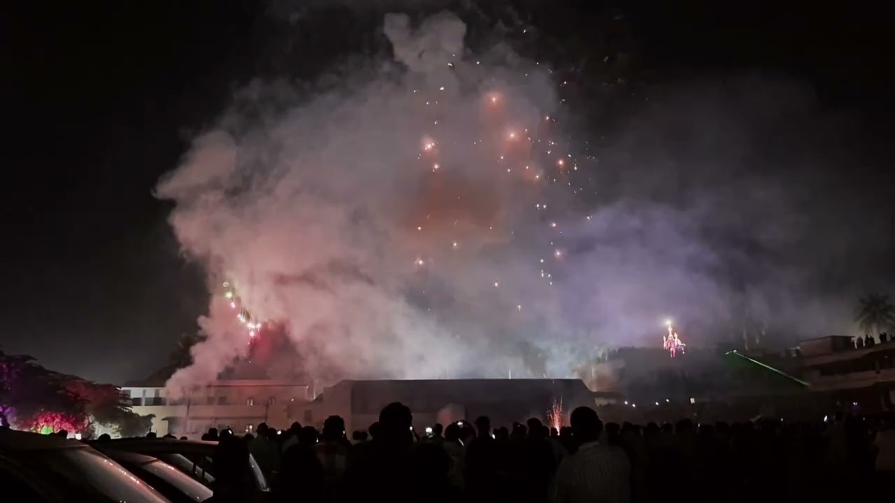 ഇടിവെട്ട് വെടിക്കെട്ട് 💫💥🎇🧨 കണ്ടില്ലേൽ വൻ നഷ്ട്ടം 💥🎆