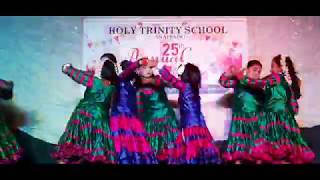 Chakkarakkili - cinematic dance by std i, ii & iii girls from holy
trinity school 2019 20