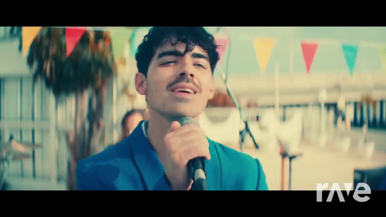 Jonas Brothers & Busted - Cool Nineties | RaveDj