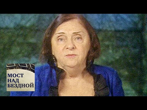 видео: Андрей Рублев. "Троица" / Мост над бездной / Телеканал Культура