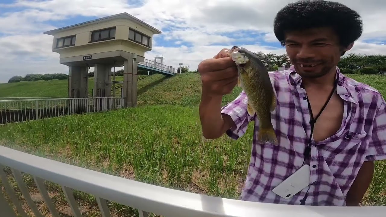 ブラックバス 爆釣ポイント公開シリーズ オススメバス釣りポイント教えます バス釣り Youtube