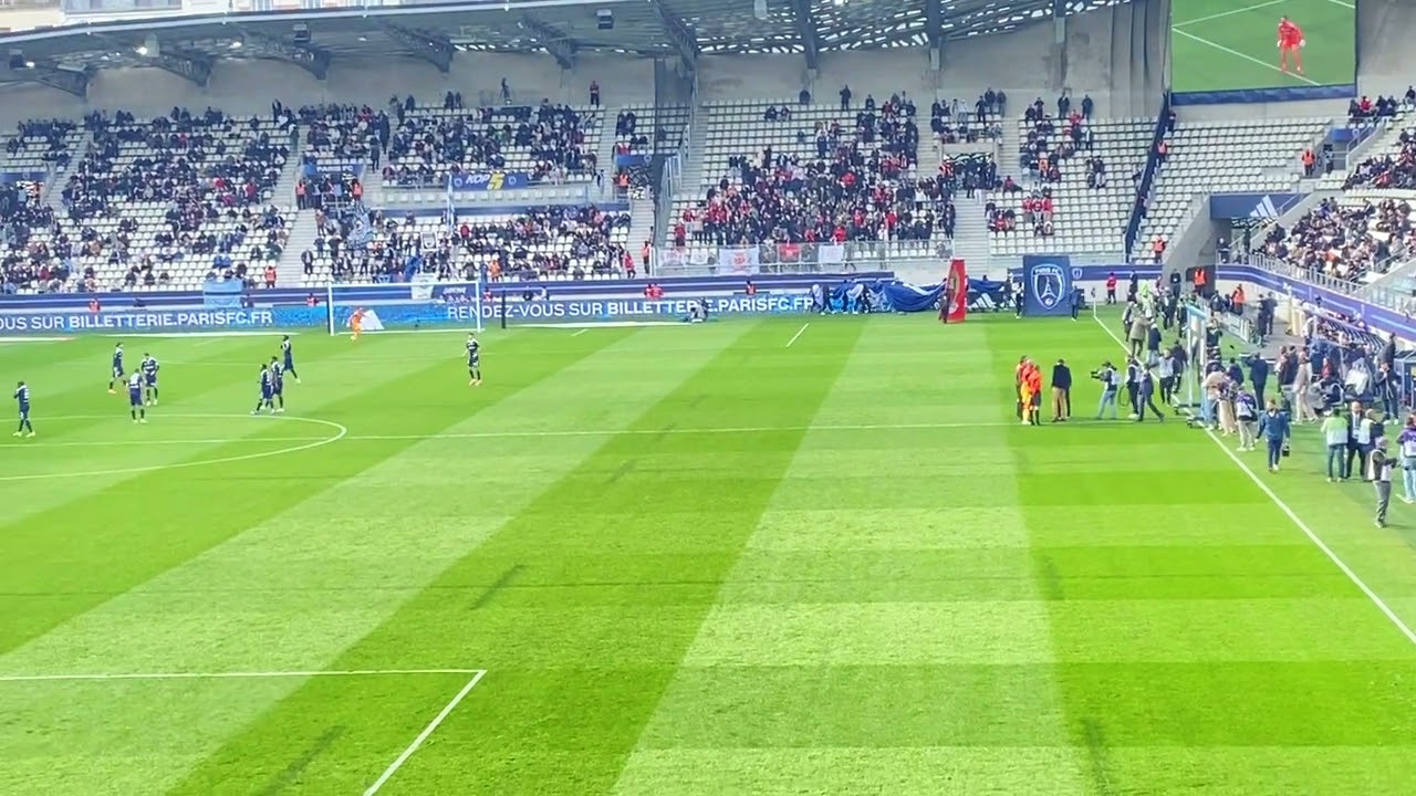Paris FC - OGC Nice coup d’envois stade Jean-Bouin 01/03/2026