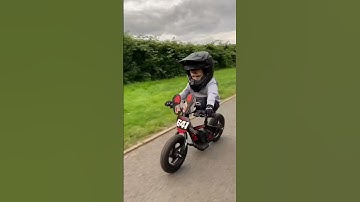 Thumbnail of Stunt riding motorbikes - learning bike skills with @RockstarHarley 🤯